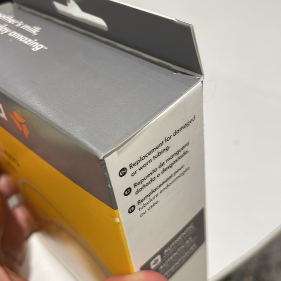 Unopened Medela Pump in Style Maxflow replacement tubing - Picture 3 of 3
